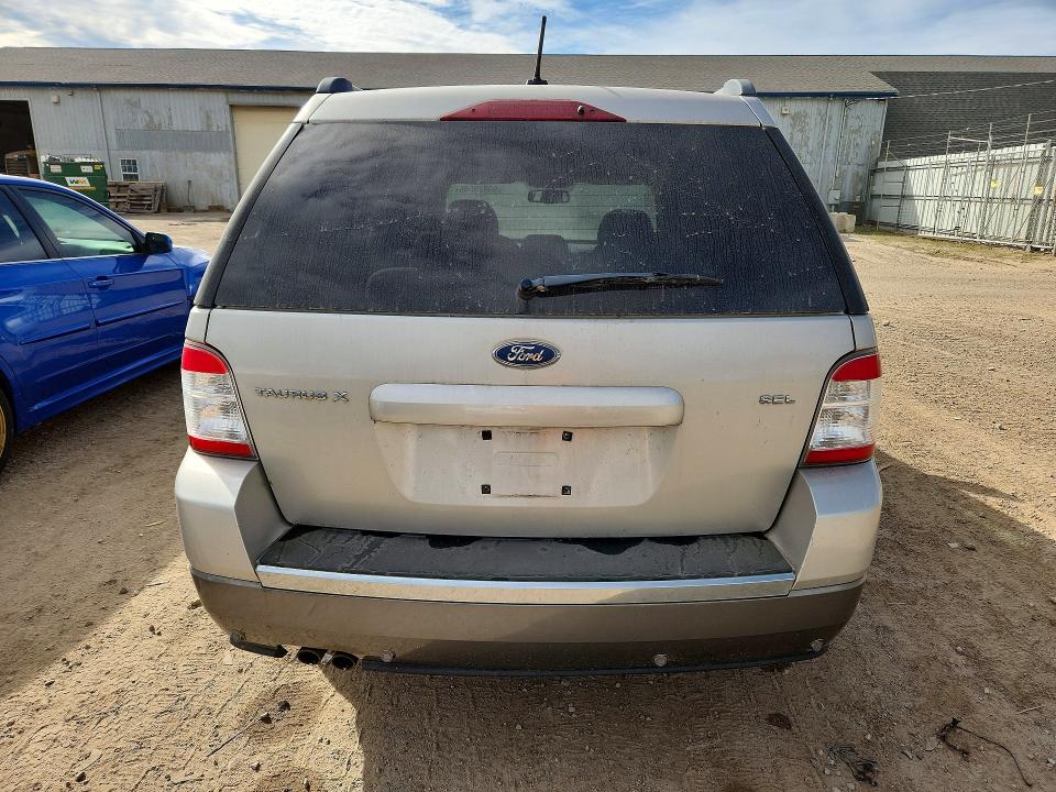 69820586 :رقم المزاد ، 1FMDK02W98GA01739 vin ، 2008 Ford Taurus X مزاد بيع