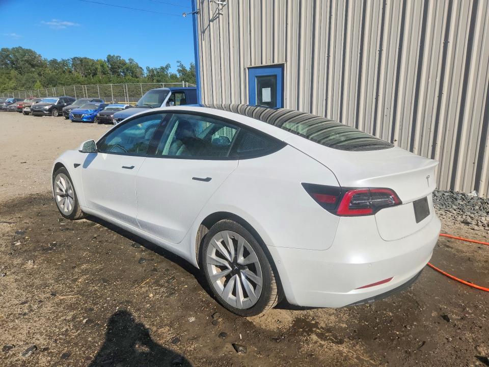 68830666 :رقم المزاد ، 5YJ3E1EA4NF369569 vin ، 2022 Tesla Model 3 مزاد بيع