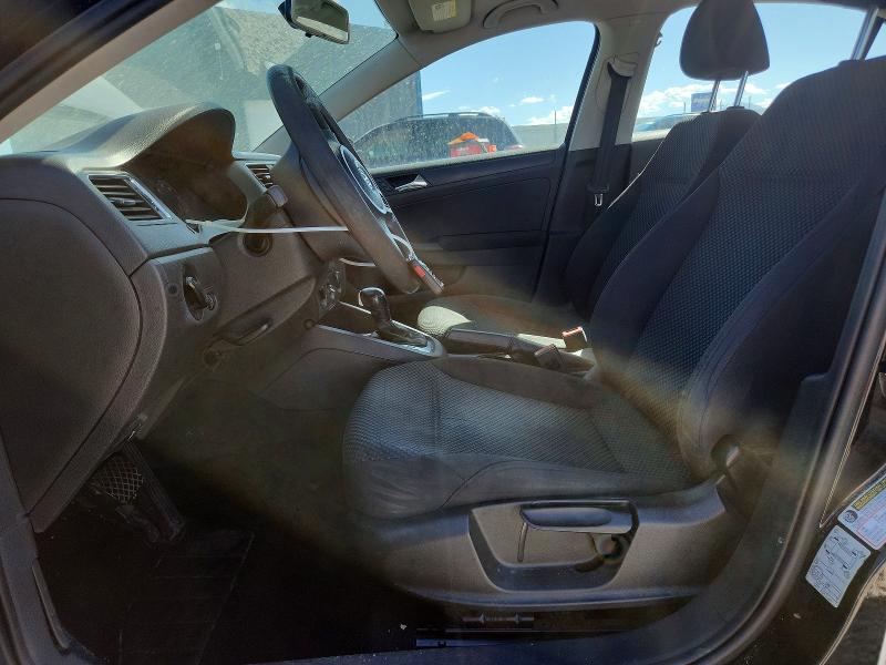 68809296 :رقم المزاد ، 3VW2K7AJ1BM044072 vin ، 2011 Volkswagen Jetta مزاد بيع
