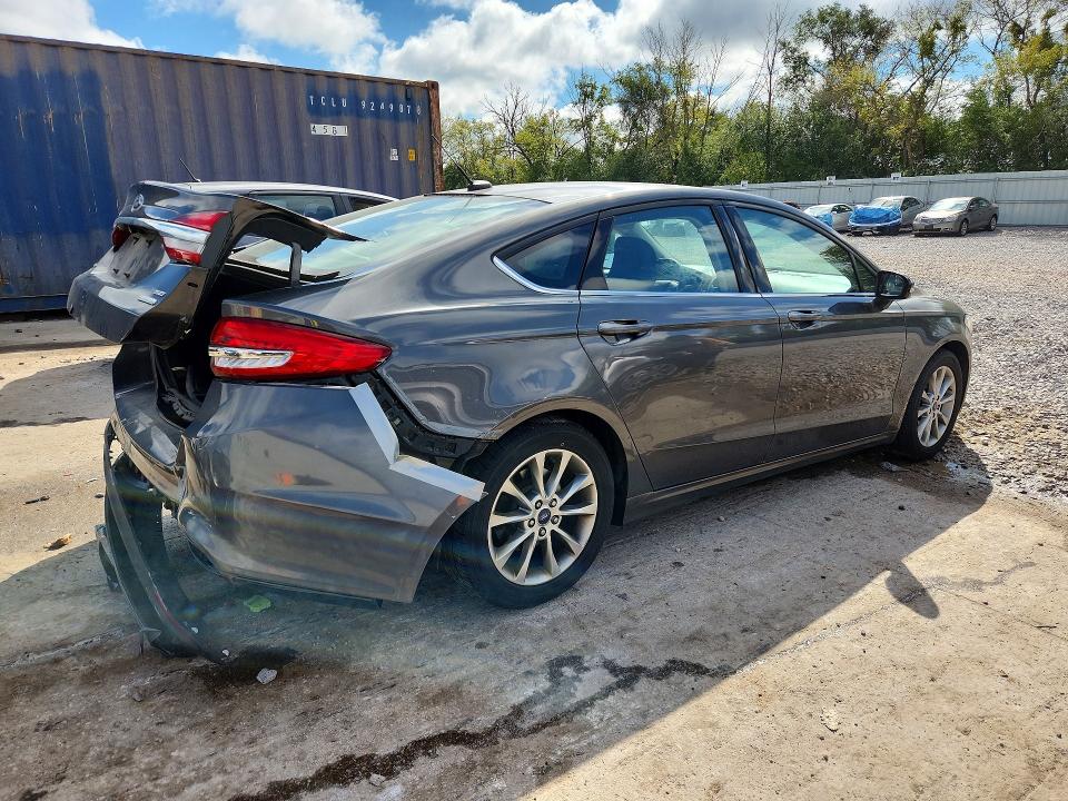Продаж на аукціоні авто 2017 Ford Fusion, vin: 3FA6P0HD6HR129648, номер лоту: 69302666