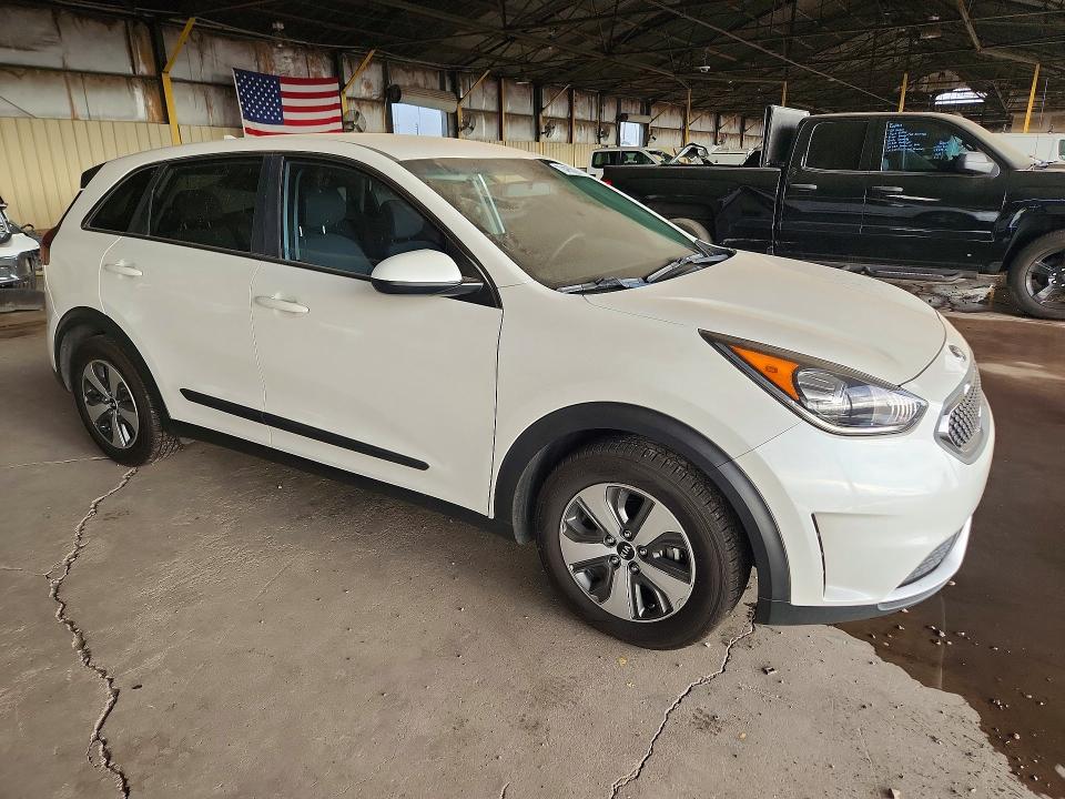 70485526 :رقم المزاد ، KNDCB3LC4K5265153 vin ، 2019 Kia Niro مزاد بيع