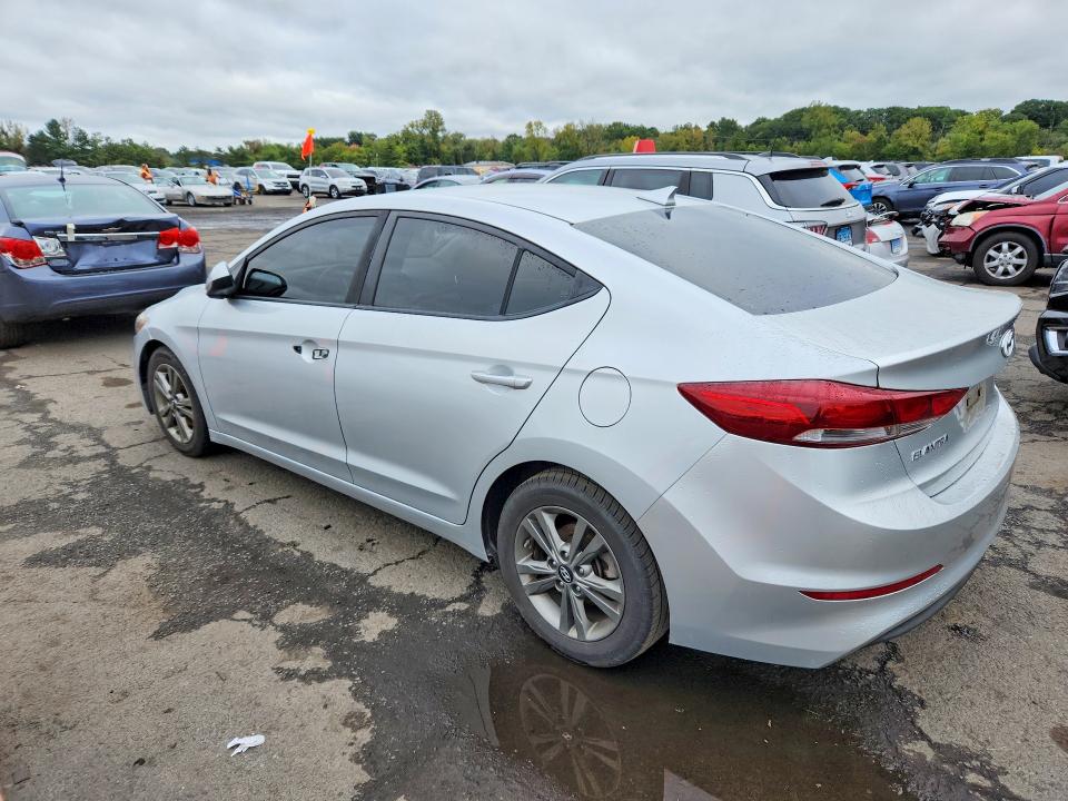69200776 :رقم المزاد ، 5NPD84LF9JH285903 vin ، 2018 Hyundai Elantra مزاد بيع