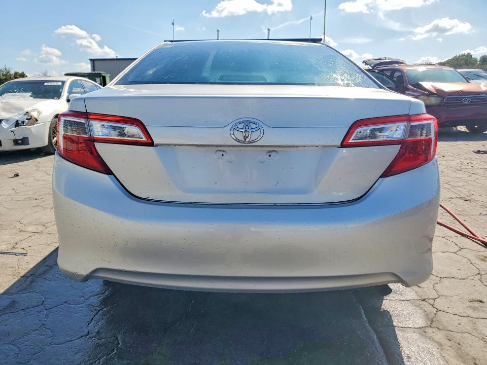 68849396 :رقم المزاد ، 4T4BF1FK6DR329288 vin ، 2013 Toyota Camry مزاد بيع