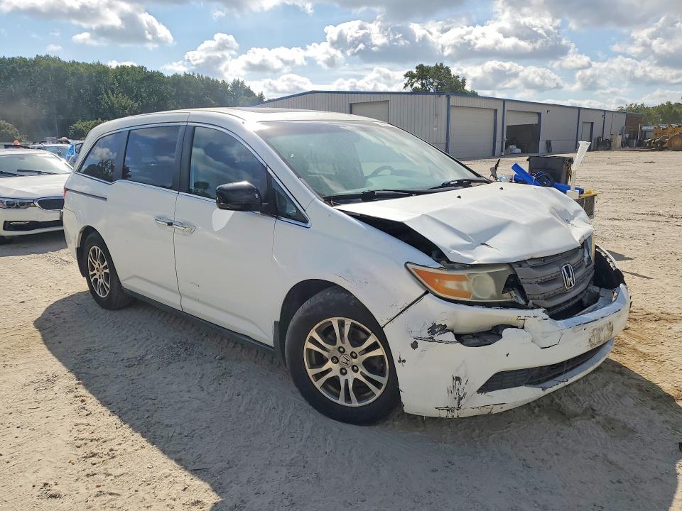 68696236 :رقم المزاد ، 5FNRL5H69BB096381 vin ، 2011 Honda Odyssey مزاد بيع
