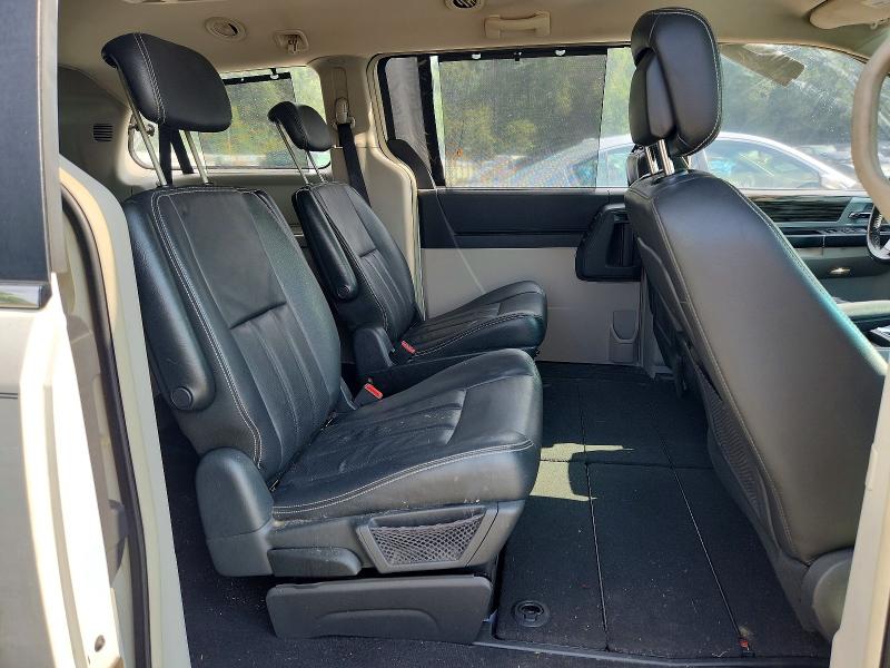 67141486 :رقم المزاد ، 2A4RR8DXXAR366715 vin ، 2010 Chrysler Town & Country مزاد بيع