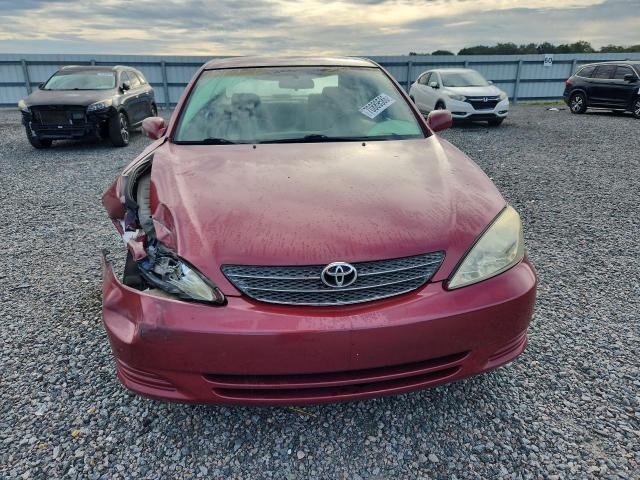 70889586 :رقم المزاد ، 4T1BF32K43U553380 vin ، 2003 Toyota Camry مزاد بيع