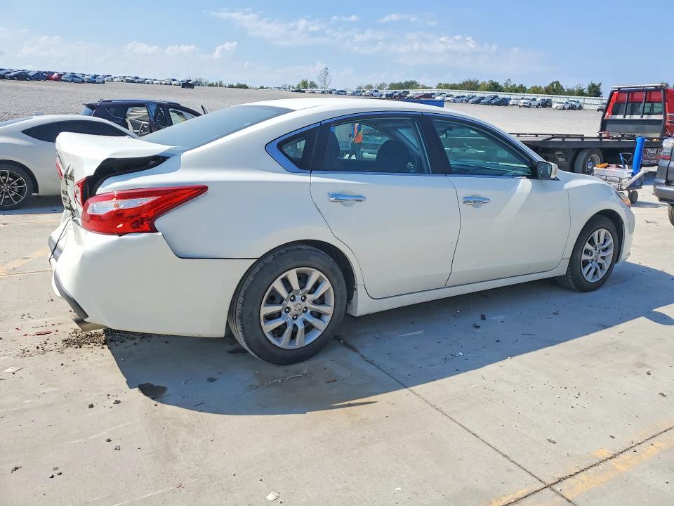 Продаж на аукціоні авто 2016 Nissan Altima, vin: 1N4AL3AP0GN313576, номер лоту: 68199736