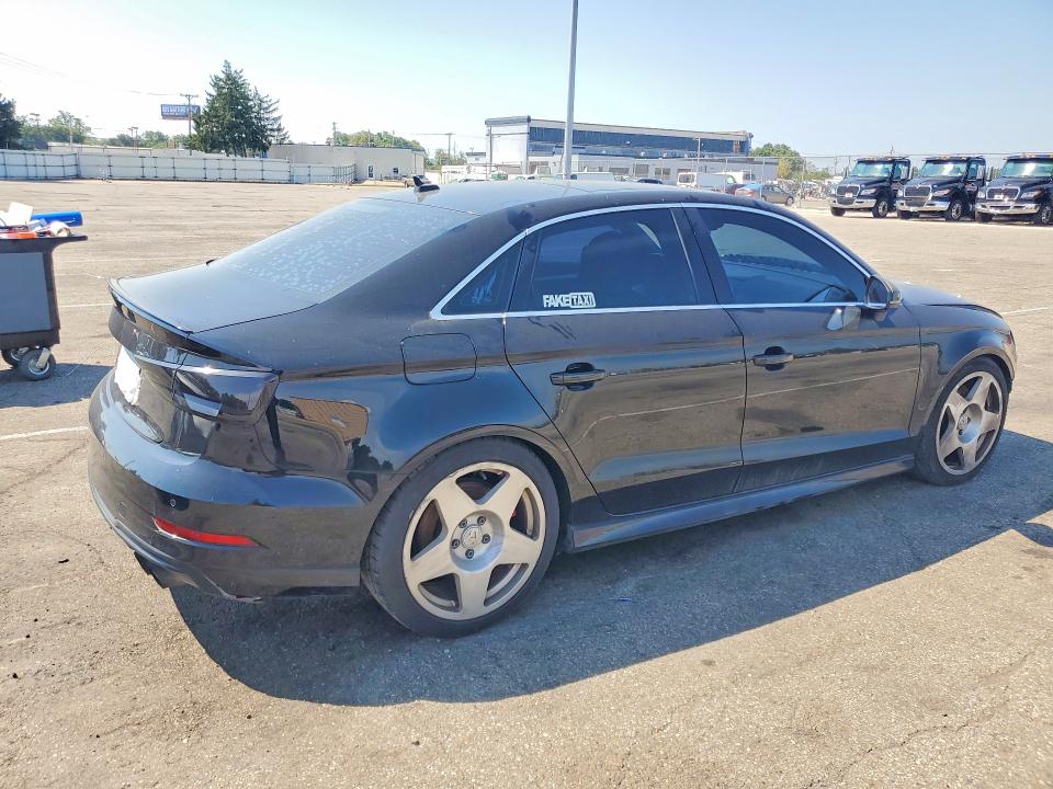 68038296 :رقم المزاد ، WAUB1GFF0H1058350 vin ، 2017 Audi S3 مزاد بيع