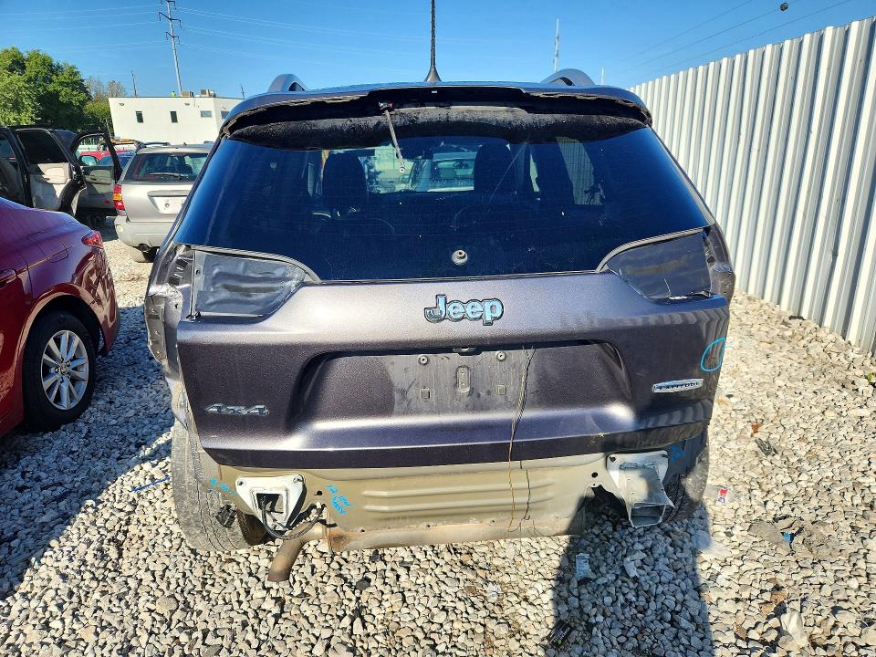 68230126 :رقم المزاد ، 1C4PJMLB7KD288305         vin ، 2019 Jeep Cherokee مزاد بيع