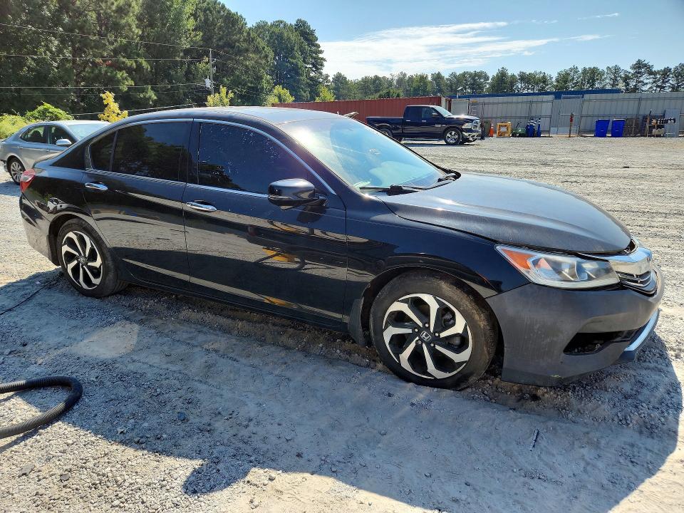 Aukcja sprzedaży 2017 Honda Accord, vin: 1HGCR3F85HA039725, numer aukcji: 69496156