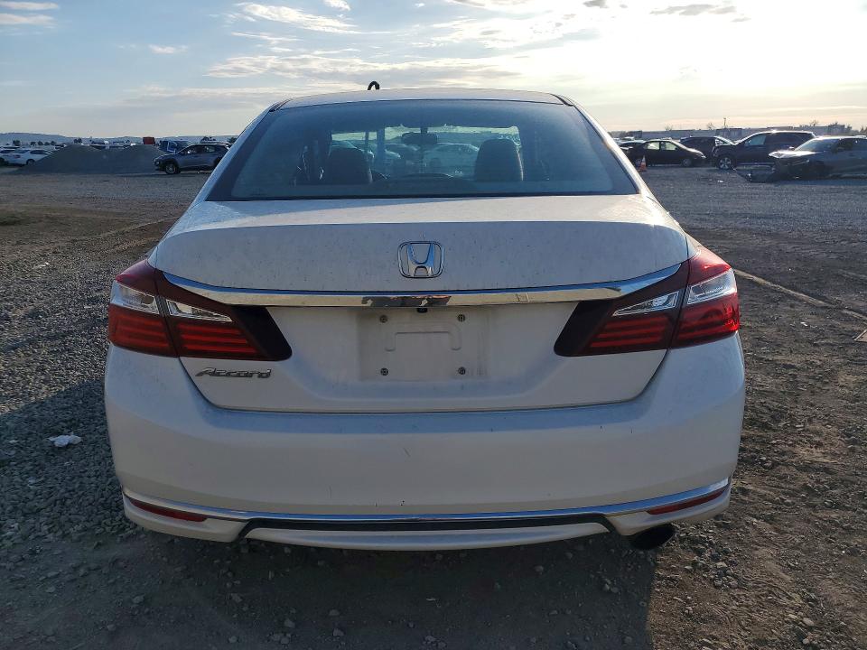 2017 Honda Accord მანქანა იყიდება აუქციონზე, vin: 1HGCR2F30HA123742, აუქციონის ნომერი: 68290776