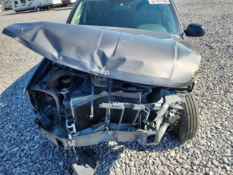 2004 Jeep Grand Cherokee მანქანა იყიდება აუქციონზე, vin: 1J4GW48N14C330409, აუქციონის ნომერი: 67147186