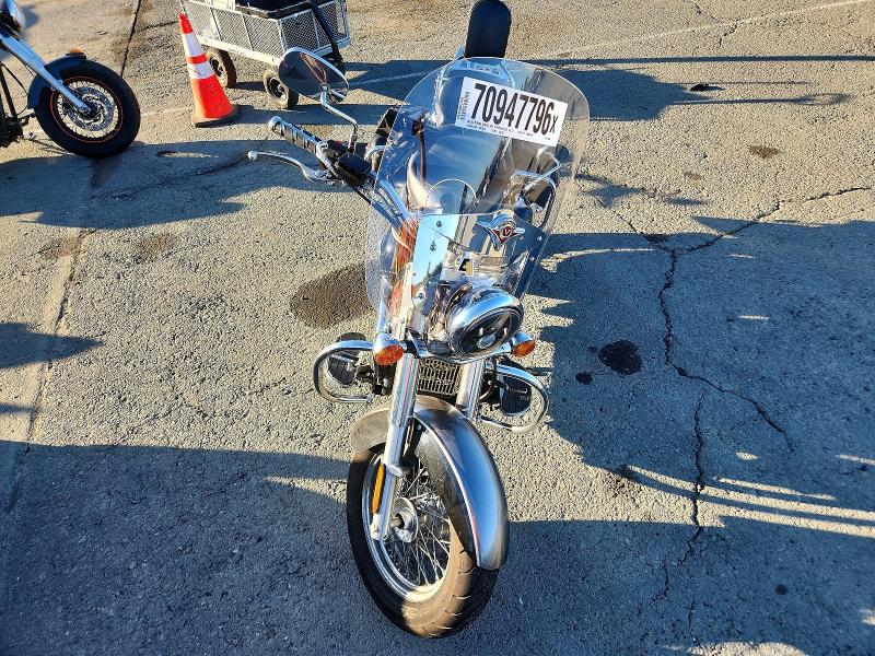 70947796 :رقم المزاد ، JKAVN2D16EA050080 vin ، 2014 Kawasaki Vn900 مزاد بيع