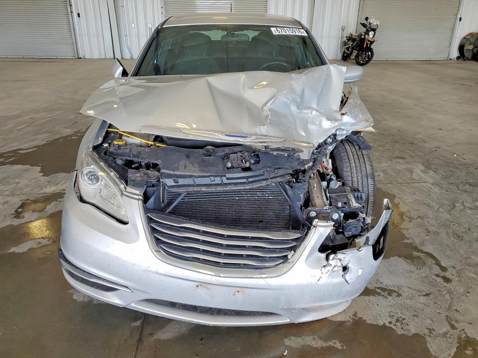 Продажа на аукционе авто 2012 Chrysler 200, vin: 1C3CCBBB6CN101859, номер лота: 67015916