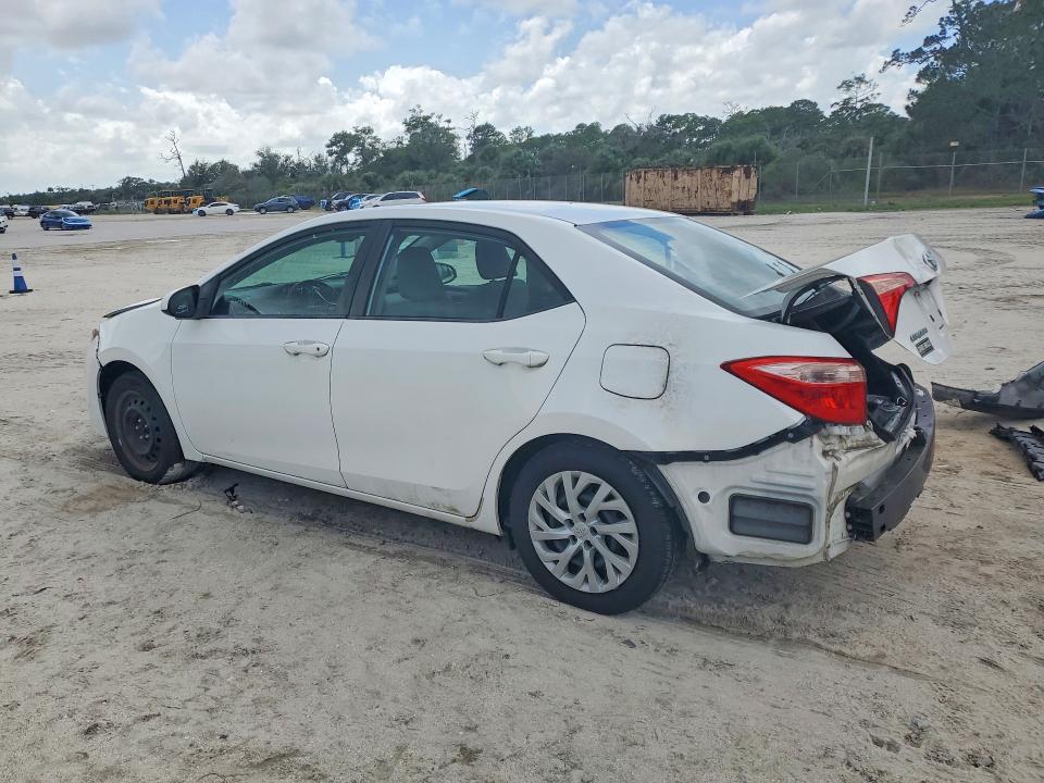 69133116 :رقم المزاد ، 2T1BURHE8HC898690 vin ، 2017 Toyota Corolla مزاد بيع