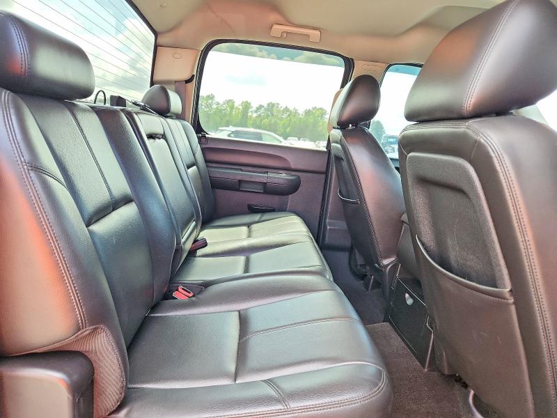 69929336 :رقم المزاد ، 3GCPKSE31BG320546 vin ، 2011 Chevrolet Silverado مزاد بيع