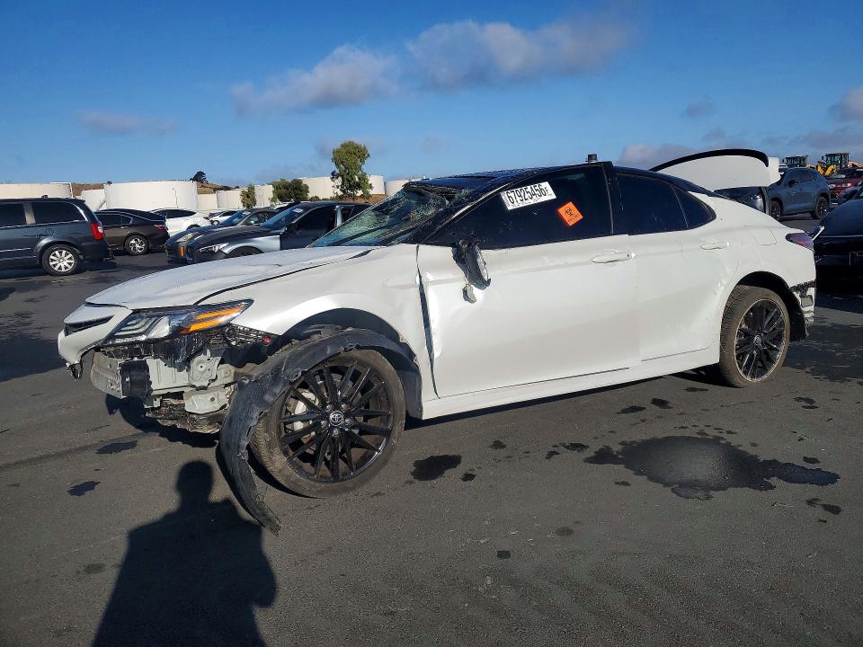 Auction sale of the 2023 Toyota Camry, vin: 4T1KZ1AK9PU078943, lot number: 67925456