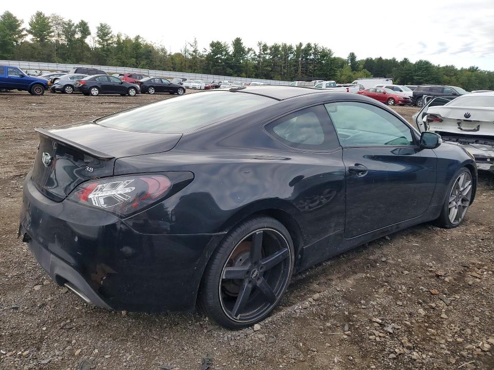 2011 Hyundai Genesis Coupe მანქანა იყიდება აუქციონზე, vin: KMHHU6KH9BU061044, აუქციონის ნომერი: 70581816