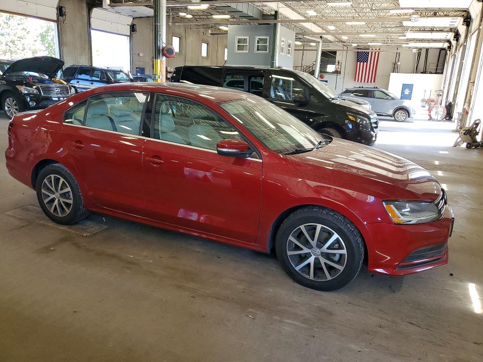 68219186 :رقم المزاد ، 3VWDB7AJ0JM224019 vin ، 2018 Volkswagen Jetta مزاد بيع