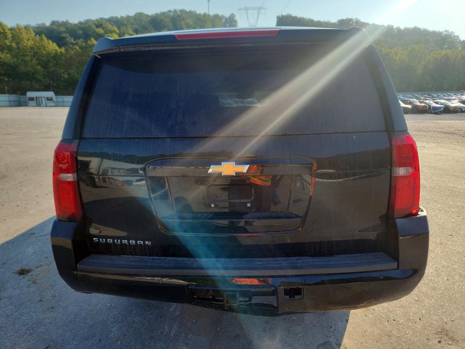 67667936 :رقم المزاد ، 1GNSKHKC2GR132893 vin ، 2016 Chevrolet Suburban مزاد بيع