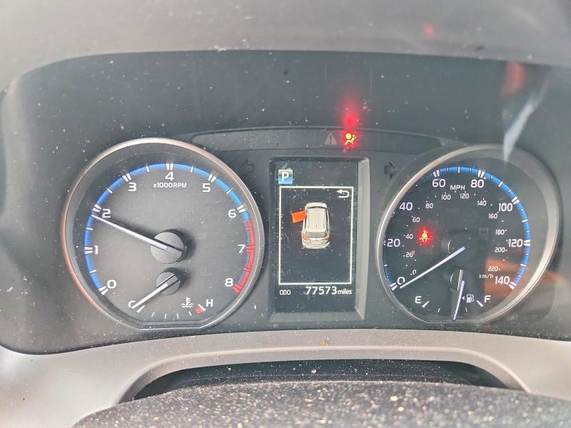 Продажа на аукционе авто 2018 Toyota Rav4, vin: JTMZFREV4JJ166080, номер лота: 70446736