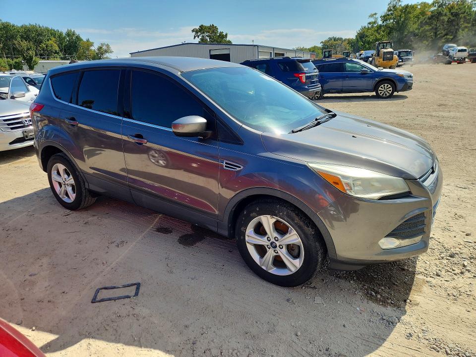 71138576 :رقم المزاد ، 1FMCU0G91EUB11142 vin ، 2014 Ford Escape مزاد بيع