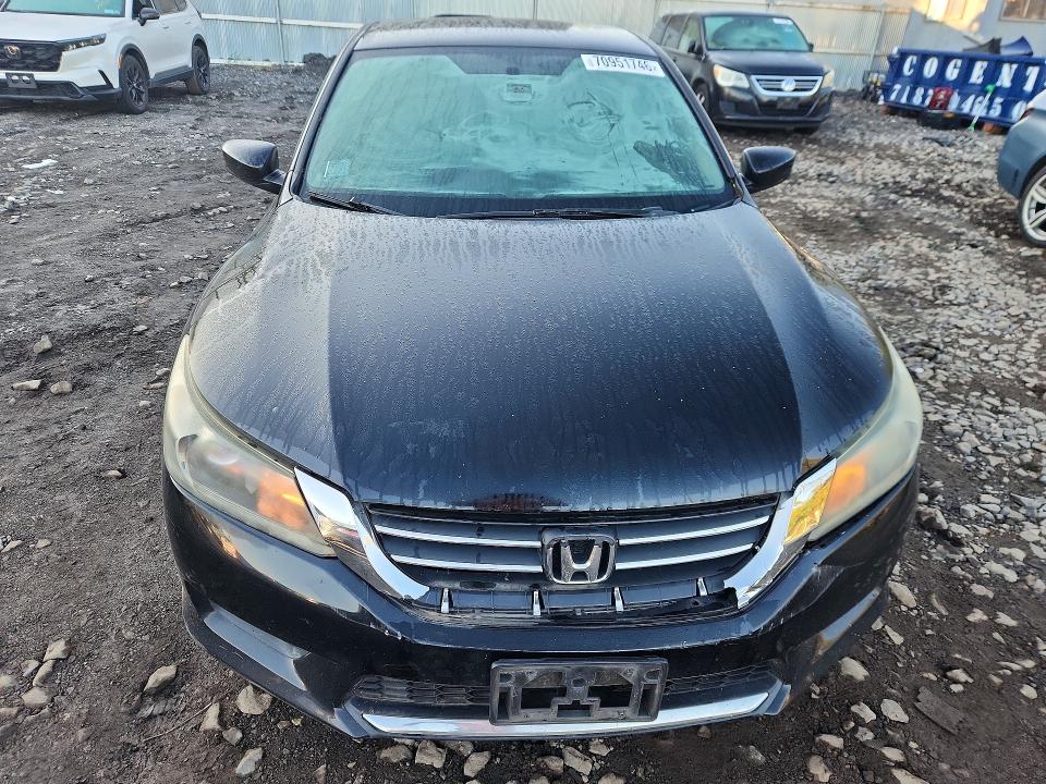 2015 Honda Accord მანქანა იყიდება აუქციონზე, vin: 1HGCR2F33FA197220, აუქციონის ნომერი: 70951746