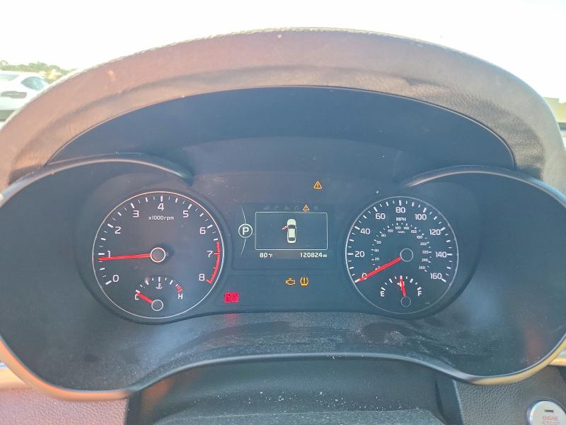 2017 Kia Optima მანქანა იყიდება აუქციონზე, vin: 5XXGV4L2XHG126185, აუქციონის ნომერი: 70694856