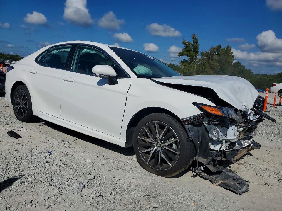 68448436 :رقم المزاد ، 4T1G11AK4PU170345 vin ، 2023 Toyota Camry مزاد بيع