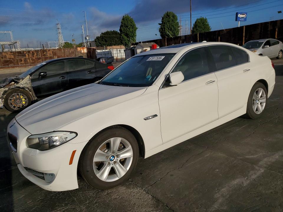 67617536 :رقم المزاد ، WBAXG5C50DD229207 vin ، 2013 Bmw 528 مزاد بيع
