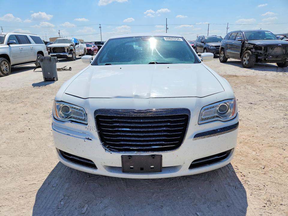 69820256 :رقم المزاد ، 2C3CCAAG3EH335945 vin ، 2014 Chrysler 300 مزاد بيع