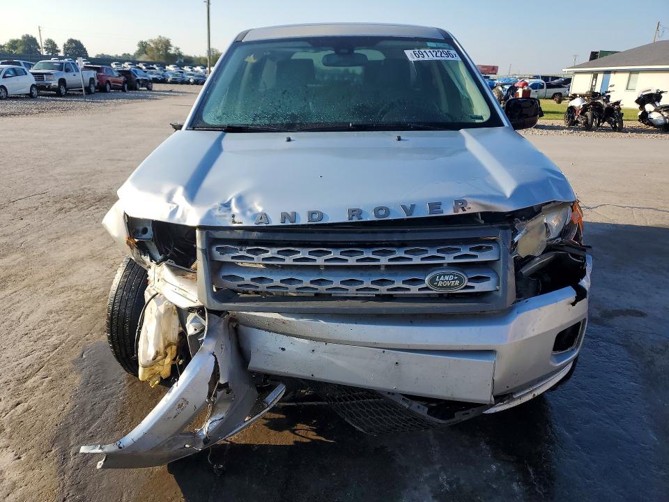 69112296 :رقم المزاد ، SALFR2BN3BH245103 vin ، 2011 Land Rover Lr2 مزاد بيع