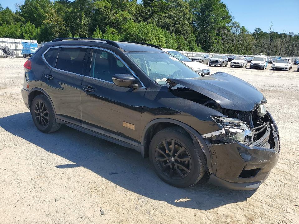 68582396 :رقم المزاد ، 5N1AT2MT0HC771009 vin ، 2017 Nissan Rogue مزاد بيع