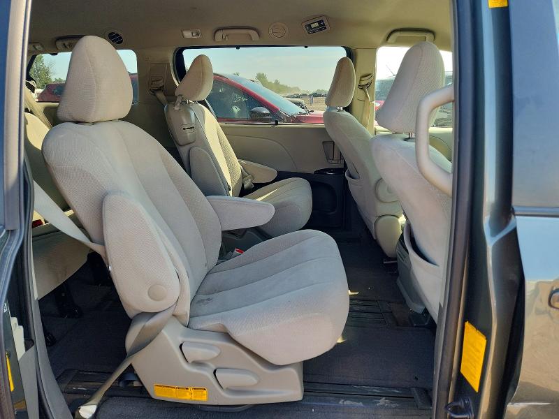 67917746 :رقم المزاد ، 5TDKK3DC0ES499492 vin ، 2014 Toyota Sienna مزاد بيع