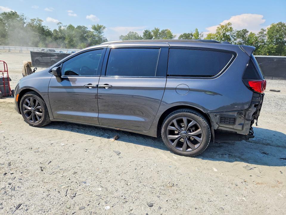 2018 Chrysler Pacifica მანქანა იყიდება აუქციონზე, vin: 2C4RC1BG8JR167163, აუქციონის ნომერი: 69671856