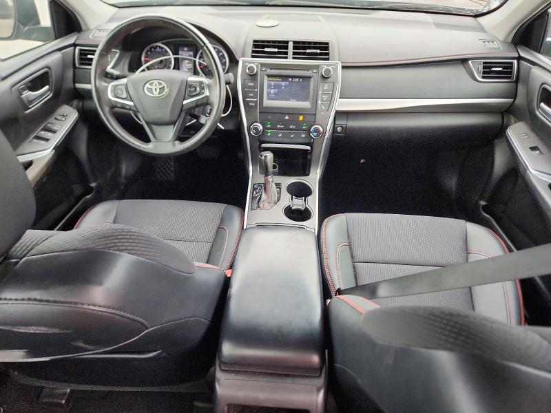 70127706 :رقم المزاد ، 4T1BF1FK0HU342635 vin ، 2017 Toyota Camry مزاد بيع