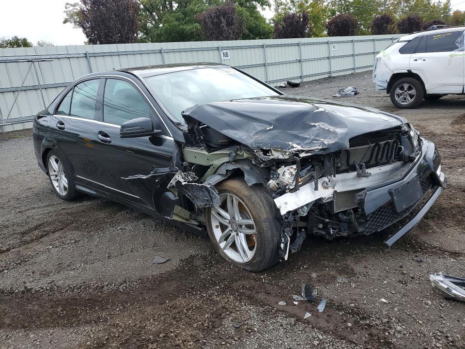 Продажа на аукционе авто 2014 Mercedes-benz C, vin: WDDGF8AB4EG256920, номер лота: 70664556