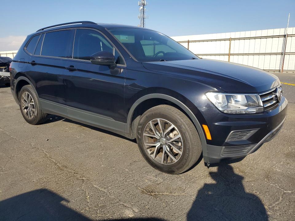 Продаж на аукціоні авто 2021 Volkswagen Tiguan, vin: 3VV0B7AX4MM041864, номер лоту: 70140366