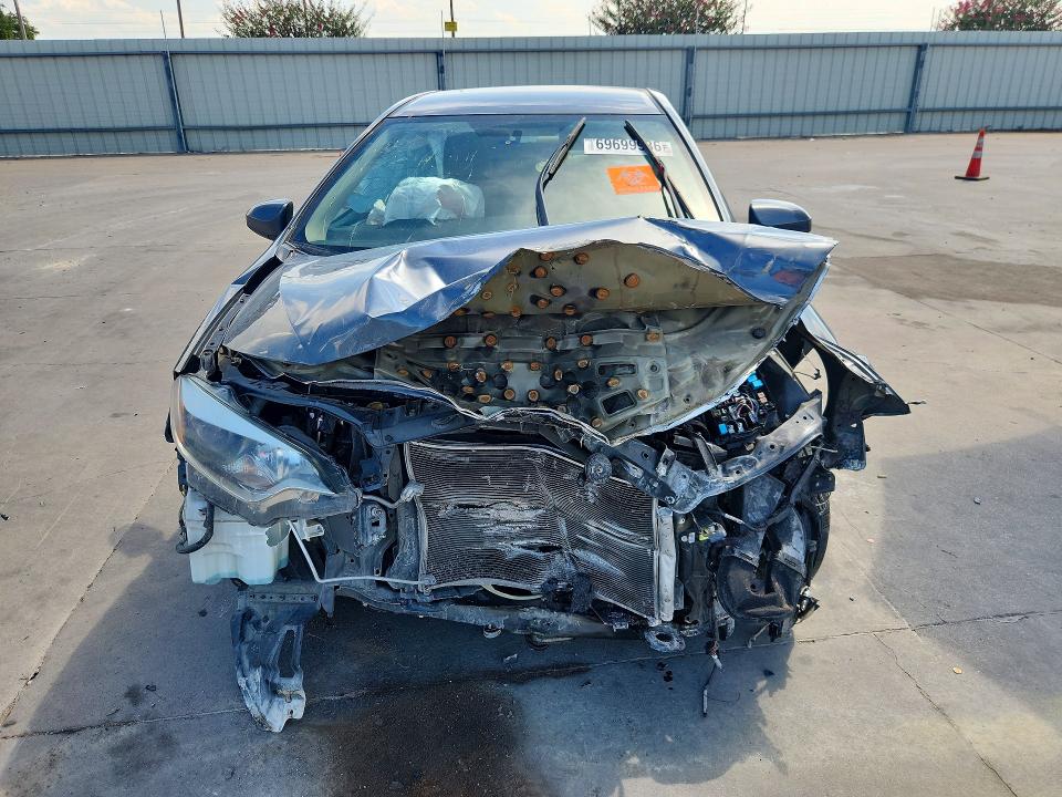 69699986 :رقم المزاد ، 2T1BURHE1EC101059 vin ، 2014 Toyota Corolla مزاد بيع