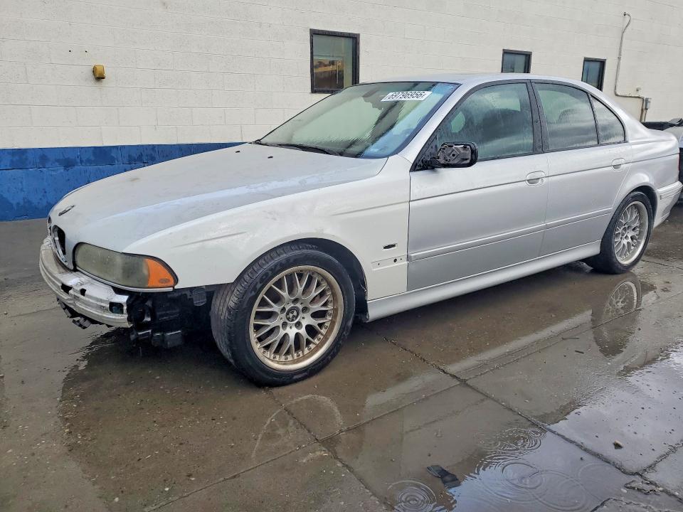 69796956 :رقم المزاد ، WBADT63421CF12076 vin ، 2001 Bmw 530 مزاد بيع