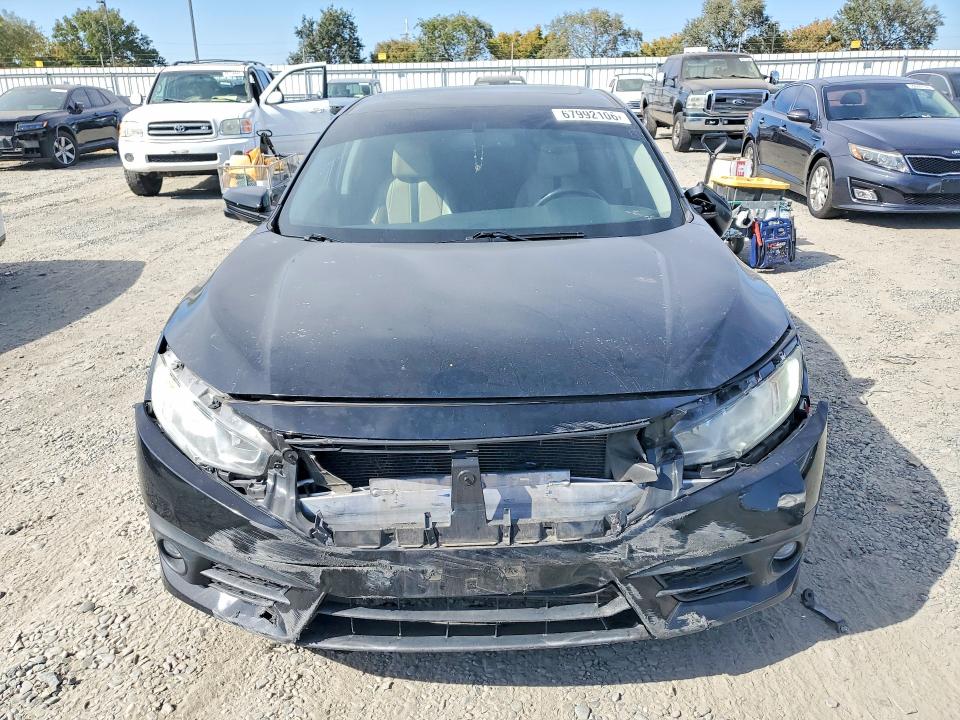 Aukcja sprzedaży 2017 Honda Civic, vin: 19XFC1F75HE205960, numer aukcji: 67992106