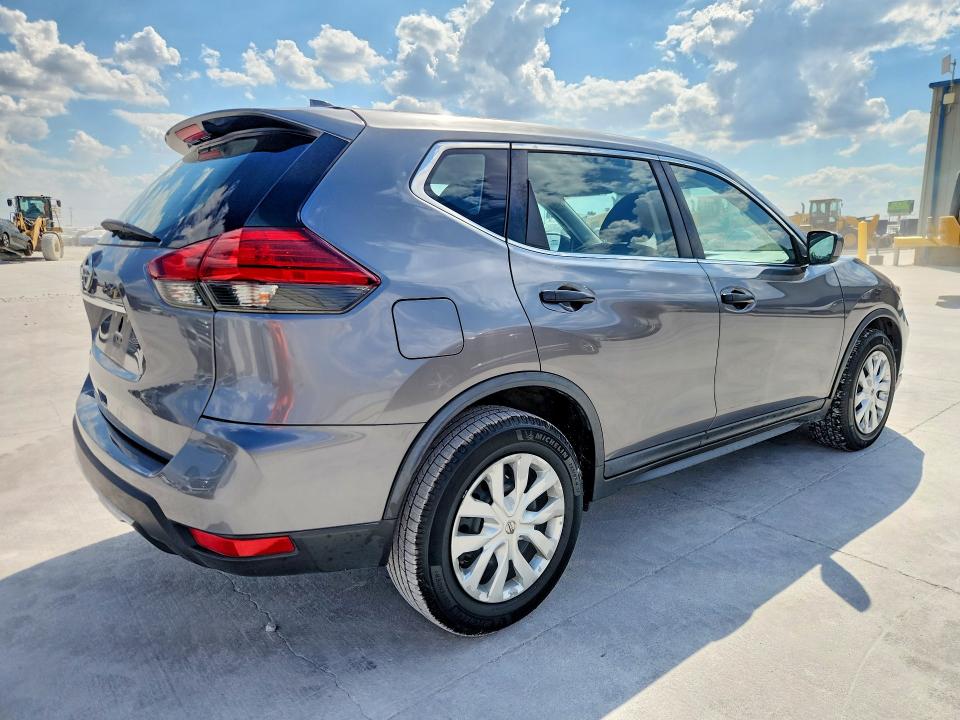Продаж на аукціоні авто 2017 Nissan Rogue, vin: KNMAT2MT4HP569092, номер лоту: 67236576