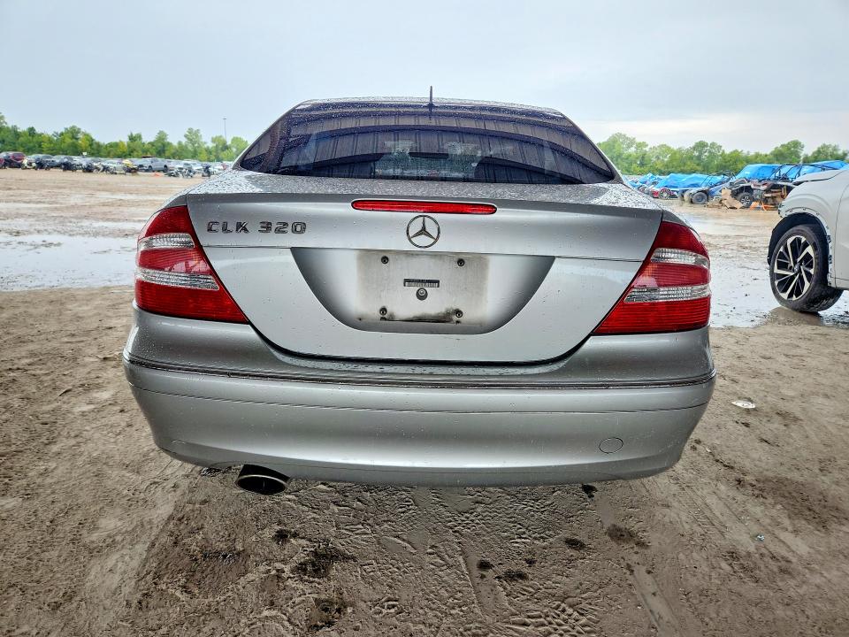 2005 Mercedes-benz Clk მანქანა იყიდება აუქციონზე, vin: WDBTJ65J05F141149, აუქციონის ნომერი: 67706416