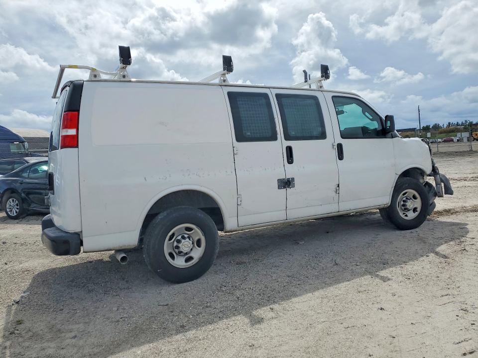 Продаж на аукціоні авто 2021 Chevrolet Express G2500, vin: 1GCWGAFP0M1236325, номер лоту: 71302476