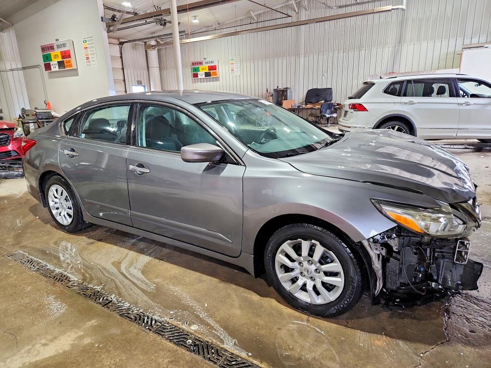 Продаж на аукціоні авто 2017 Nissan Altima, vin: 1N4AL3APXHN330015, номер лоту: 70964936