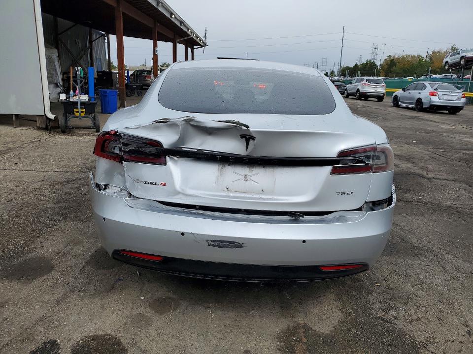 2017 Tesla Model S მანქანა იყიდება აუქციონზე, vin: 5YJSA1E26HF197291, აუქციონის ნომერი: 70227566