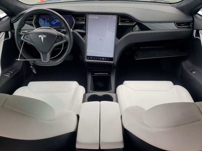Продажа на аукционе авто 2018 Tesla Model S, vin: 5YJSA1E22JF268699, номер лота: 70630566
