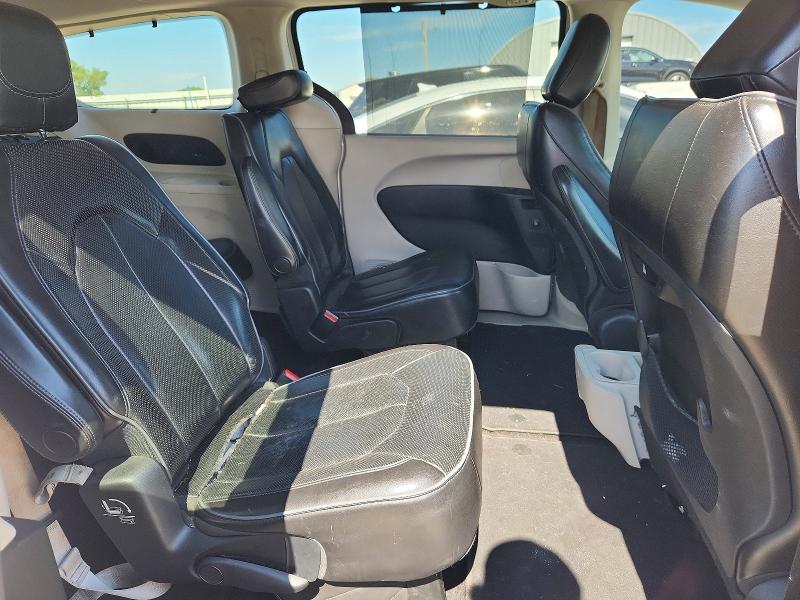 69886046 :رقم المزاد ، 2C4RC1GG1JR273821 vin ، 2018 Chrysler Pacifica مزاد بيع
