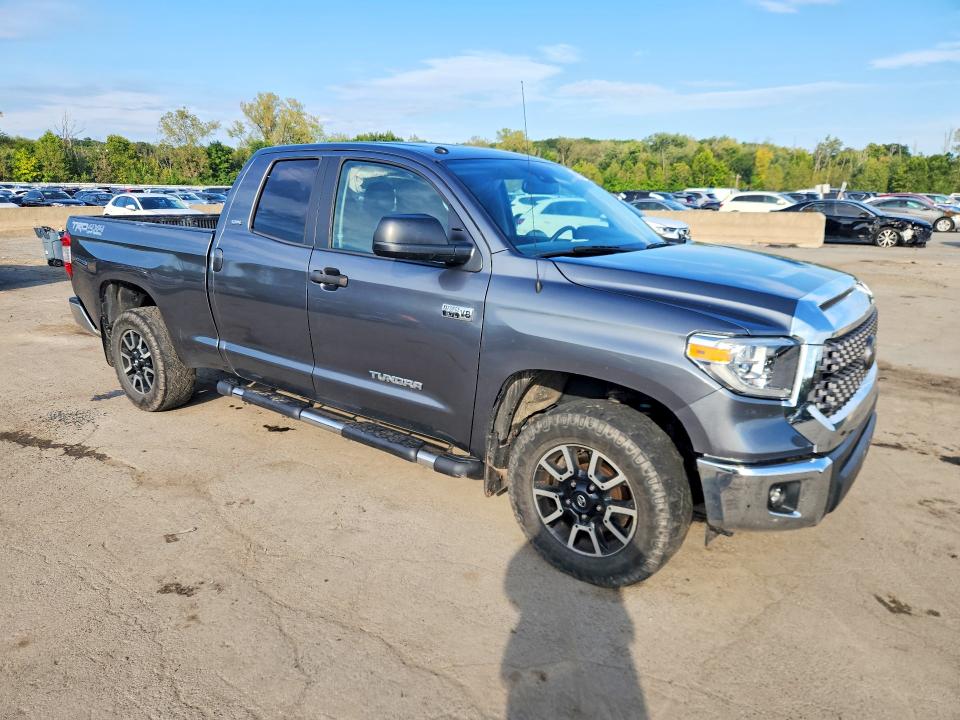 Auction sale of the 2018 Toyota Tundra, vin: 5TFUY5F14JX685491, lot number: 69138656