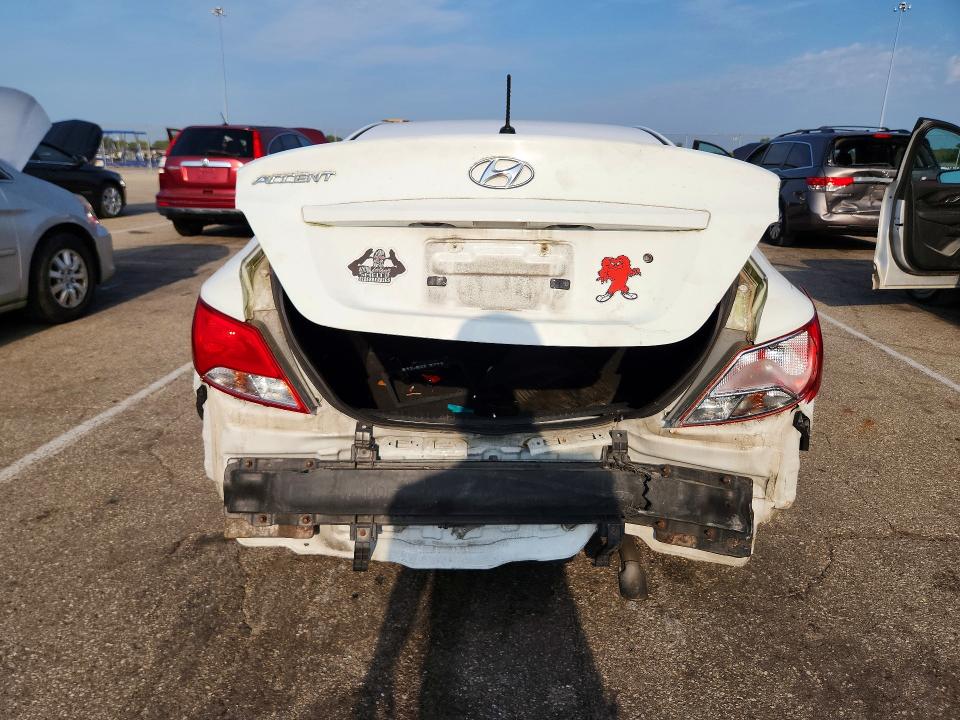 Продаж на аукціоні авто 2015 Hyundai Accent, vin: KMHCT4AE2FU899513, номер лоту: 67315516